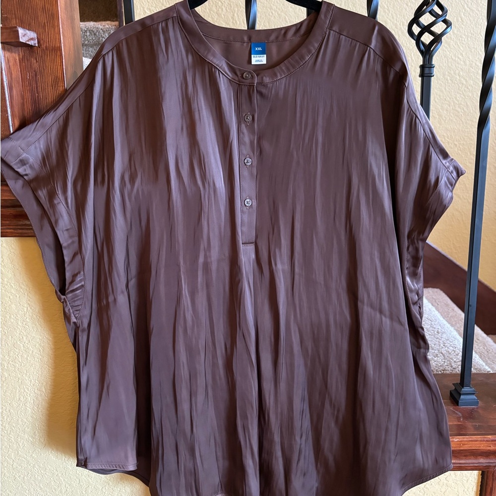 Old Navy brown satin blouse XXL